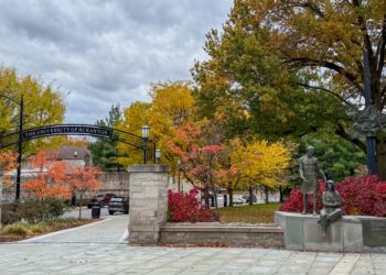 Class of 2029 Students Start Magis Honors Program