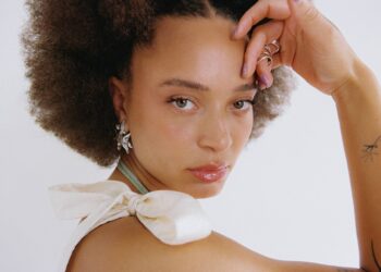 Connie Constance returns with empowering new single 'The Offering'