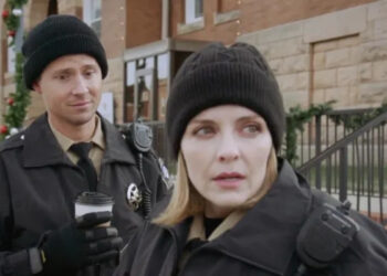 Days of our Lives alum Jen Lilley in Chrismystery.