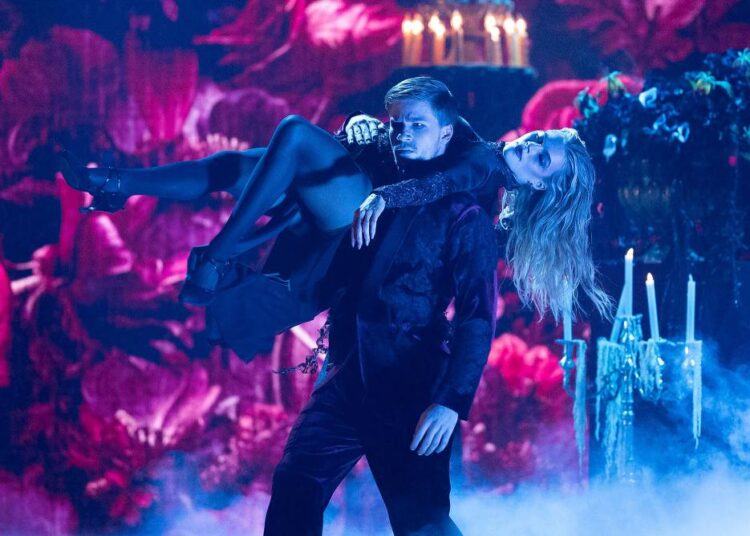 Robert Irwin and Witney Carson Dancing With the Stars Halloween Night