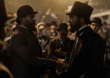 Left to right: Matthew Macfadyen as Charles Guiteau, Michael Shannon as James Garfield in "Death by Lightning."