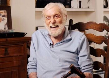 Dick Van Dyke 'looking for work' as he approaches 100th birthday - Celebrity News - Entertainment
