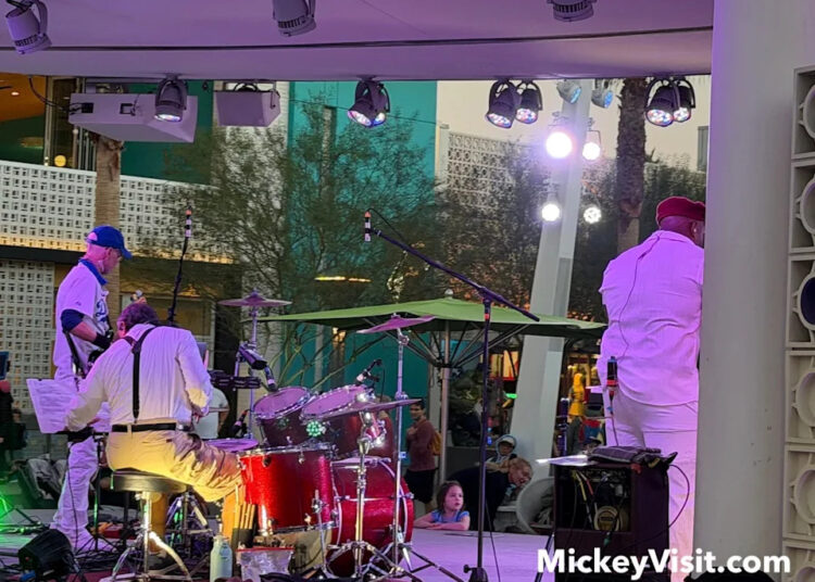 Downtown Disney concert