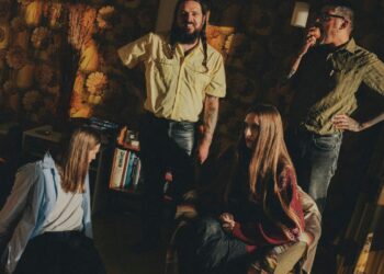 Dry Cleaning Share Video for New Song “Cruise Ship Designer”: Watch