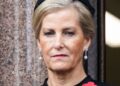 Duchess Sophie's one-telling gesture as she watched Edward lay wreath | Royal | News