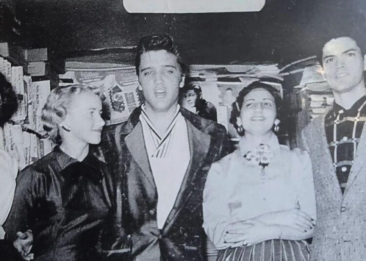 Estate sale has original Elvis Presley photos in Shreveport | Food & Entertainment