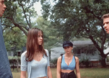 Hottest 1990s Stars Teamed Up For One Sexy Thriller, And It’s Now On Netflix