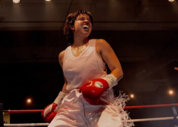 Sydney Sweeney as Christy Martin in the boxing ring ready to fight in Christy