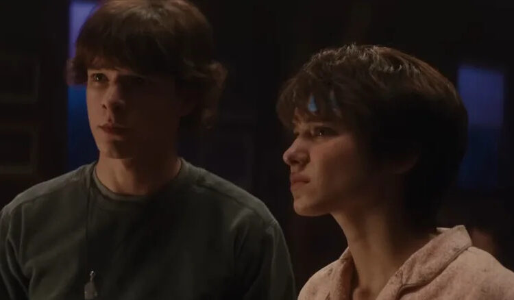 Finney and Gwen looking concerned in Black Phone 2