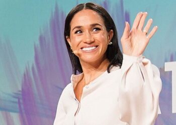 Insider reveals what Meghan Markle has really been like on set of new comedy film | Royal | News
