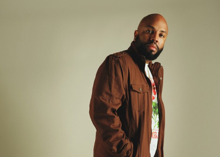 J.R. Clarke Talks Growth, Smash Music, and New Album – Stanisland Magazine
