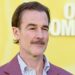 James Van Der Beek auctioning off ‘Dawson’s Creek’ memorabilia as he battles cancer