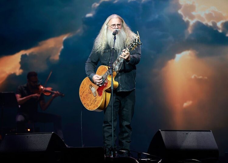 Jamey Johnson on New Song ‘Smoke’ with Riley Green: ‘Riley’s Idea’