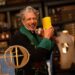 jeff goldblum as the wizard of oz in a scene from wicked for good