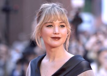 Jennifer Lawrence Details Her Battle With Postpartum Depression