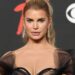 Jessica Simpson recalls telling Ashton Kutcher she was a virgin - Celebrity News - Entertainment