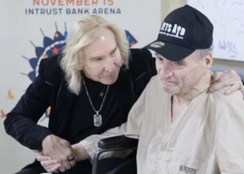 Rock and Roll Hall of Fame inductee, member of the Eagles and Wichita native Joe Walsh made a Veteran's Day appearance on Tuesday at the Robert J. Dole VA Medical Center to visit with patients.