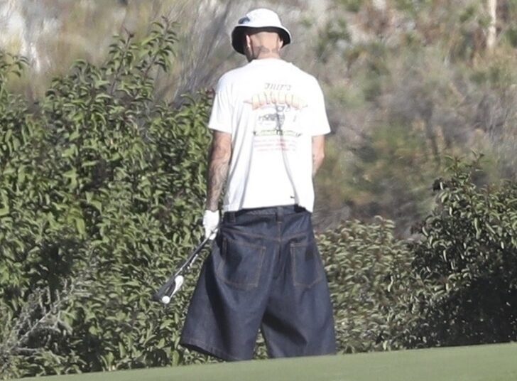 justin-bieber-backgrid-2