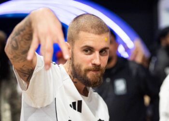 Justin Bieber Twitch Stream: New Music, Late-Night Confessions