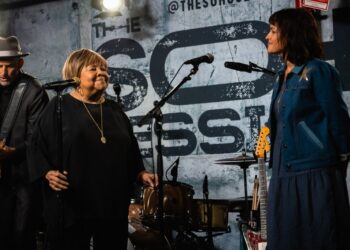 Keith Richards, Mavis Staples Salute Bruce Willis at NYC Charity Show
