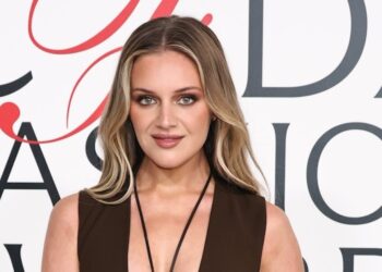 Kelsea Ballerini Talks About Wanting to Be a Mom on New Song ‘I Sit in Parks’