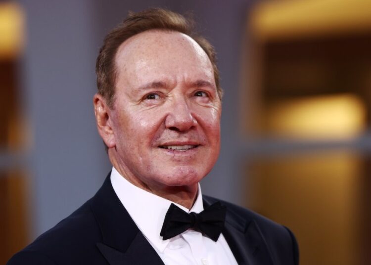 Kevin Spacey Has 'No Home,' 'Living in Hotels' After Sexual Assault Claims