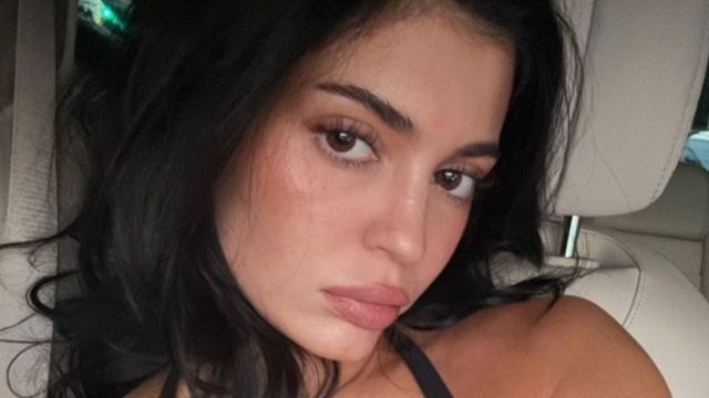 Kylie Jenner Posing in Just Blanket Is One of Her Boldest Photos Yet