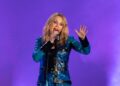 Kylie Minogue announces 10th anniversary Christmas album featuring new song