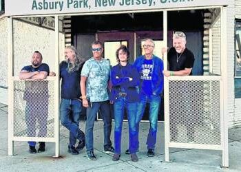 Live music and holiday Events fill weekend lineup