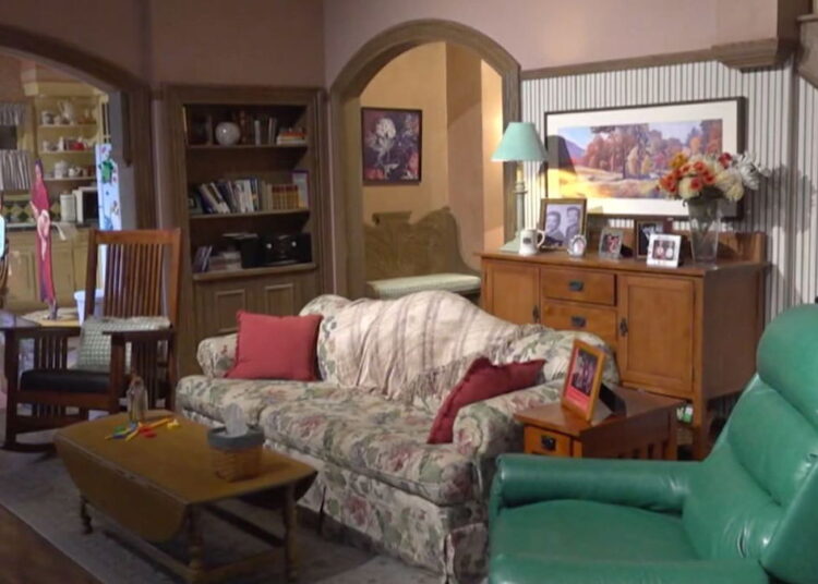 Long Island Music and Entertainment Hall of Fame pays tribute to 'Everybody Loves Raymond'
