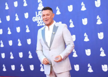 Alejandro Sanz arrives for the Latin Grammy Awards Thursday. Photo by James Atoa/UPI