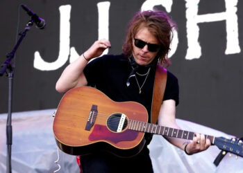 JJ Shiplett plays the Grey Eagle Resort and Casino on Nov. 8. Postmedia files