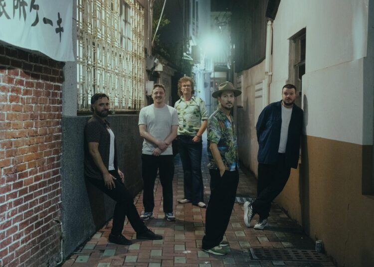 Mamas Gun Ignite a New Era with Blue Élan Record Deal and Single “Food for the Flames”