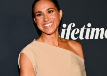 Meghan Markle warned over looking 'obsessive' after announcement clash | Royal | News