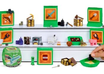 Minecraft Goes Mini with New MGA Entertainment Collection