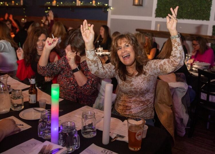 Music bingo draws crowds to Long Island bars and restaurants