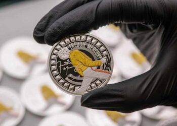 New coin honors Freddie Mercury and his 4-octave range