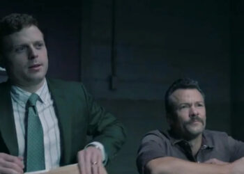 Randy and Franks interrogating a suspect.
