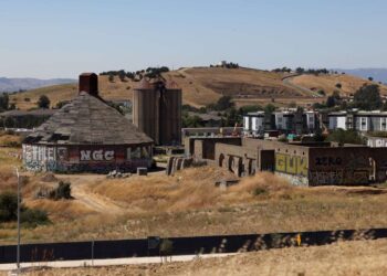 Plans call for walkable entertainment district in American Canyon, with art, concerts, dining — and open-air drinking