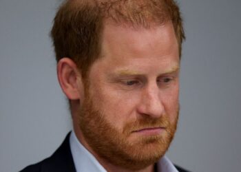 Prince Harry ‘trying not to stir things’ as he hopes for royal reconciliation - Royals - News