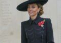 Princess Kate narrowly avoids wardrobe mishap at Remembrance ceremony | Royal | News