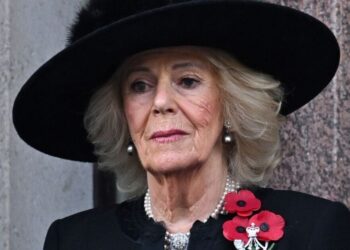 Queen Camilla takes over role from Princess Kate at Remembrance Sunday | Royal | News