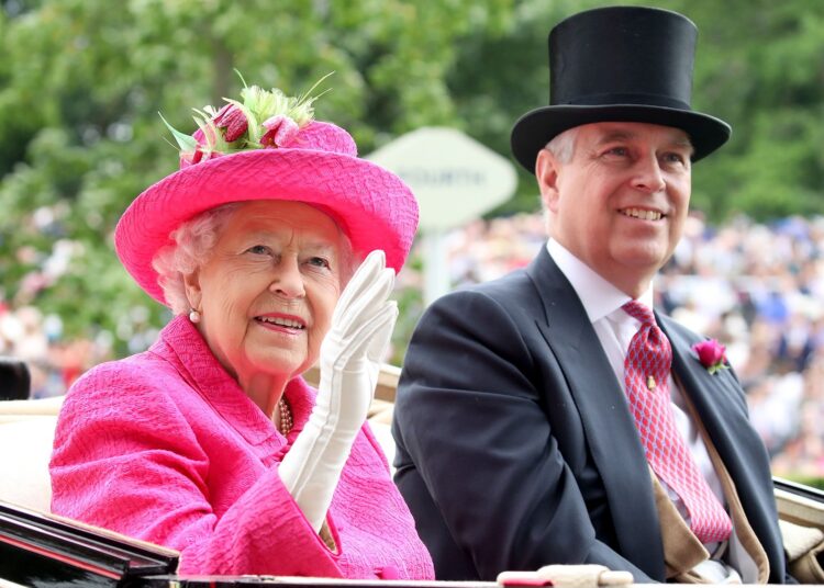 ASCOT, ENGLAND - JUNE 22: Queen Elizabeth II and Prince Andrew, Duke of York attend Royal Ascot 2017 at Ascot Racecourse on June 22, 2017 in Ascot, England. (Photo by Chris Jackson/Getty Images)