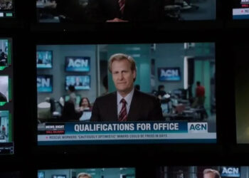Will McAvoy (Jeff Daniels) reporting the news on The Newsroom