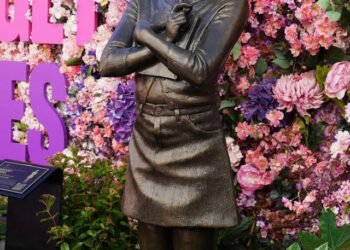 Bridget Jones statue