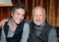Richard Dreyfuss puts his arm around his son Ben
