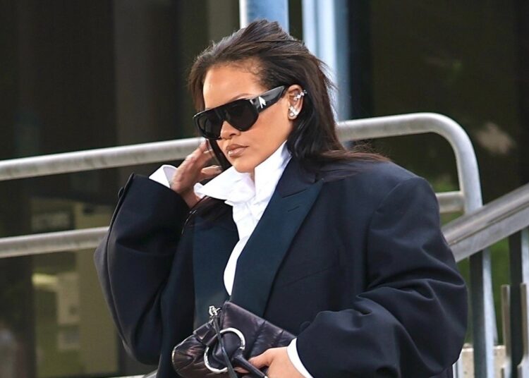 Rihanna Goes Business Chic for Meeting in Los Angeles | Rihanna | Celebrity News and Gossip | Entertainment, Photos and Videos