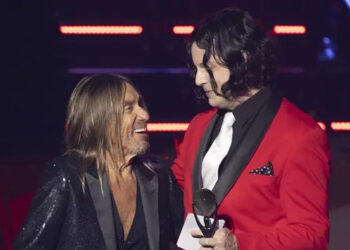 Iggy Pop & Jack White at 2025 Rock & Roll Hall of Fame induction ceremony. (Disney/Frank Micelotta)