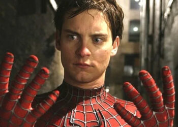Tobey Maguire as Peter Parker/Spider-Man in Spider-Man 2