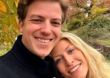 The happy couple were all smiles in the announcement